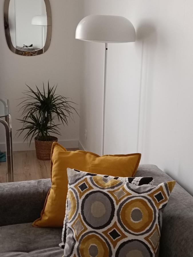 Chelles Centre Ville 2 Chambres Pres Des Bords De Marne 10 Minutes A Pieds De La Gare De Chelles-Gournay 5 Minutes De La Gare De Vaires-Sur-Marne 20 Minutes De Disneyland Jusqu'A 5 Couchages Possibles Zewnętrze zdjęcie