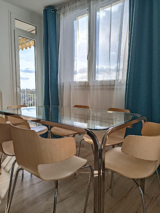 Chelles Centre Ville 2 Chambres Pres Des Bords De Marne 10 Minutes A Pieds De La Gare De Chelles-Gournay 5 Minutes De La Gare De Vaires-Sur-Marne 20 Minutes De Disneyland Jusqu'A 5 Couchages Possibles Zewnętrze zdjęcie